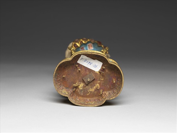 銅鍍金嵌玉填料八寶（魚寶）