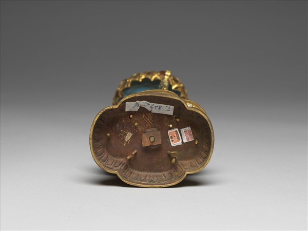 銅鍍金嵌玉填料八寶（蓮花）