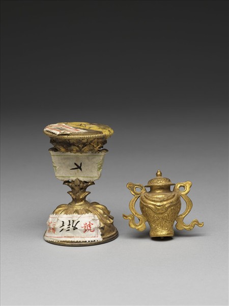 銅鍍金八寶（寶瓶）