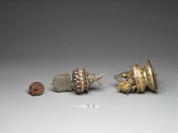 銅鍍金嵌玉及填料八寶（華蓋）