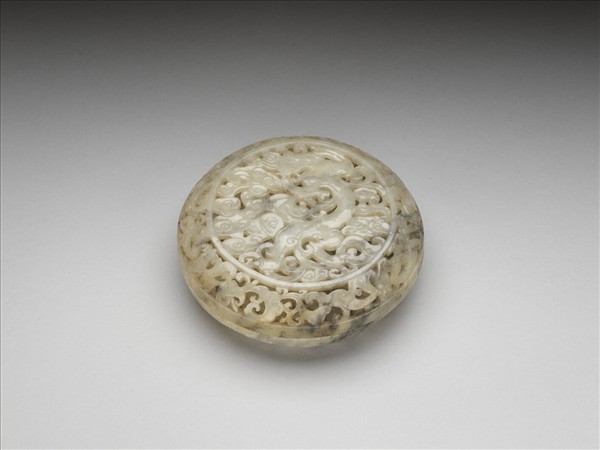 玉鏤雕圓盒