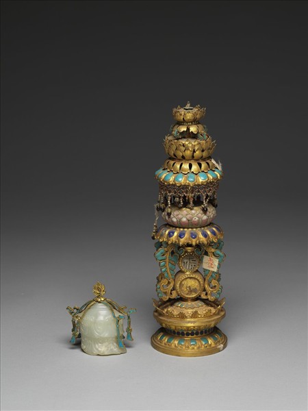 銅鍍金嵌玉及填料八寶（華蓋）