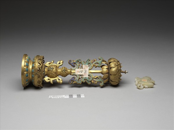 銅鍍金嵌玉及填料八寶（寶傘）