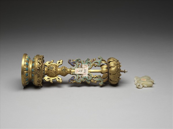 銅鍍金嵌玉及填料八寶（寶傘）