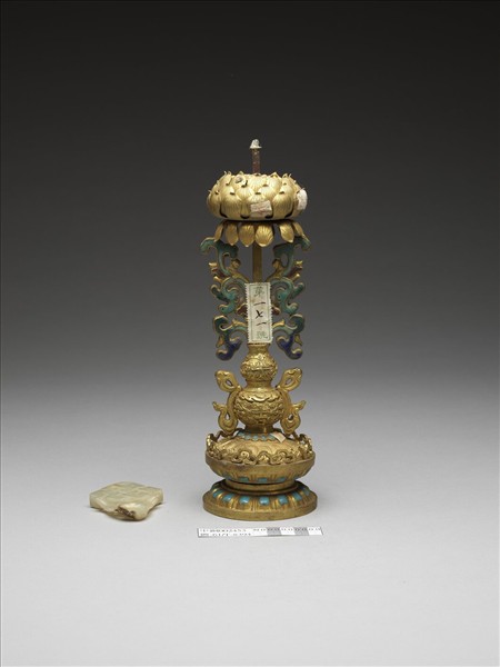 銅鍍金嵌玉及填料八寶（盤長）