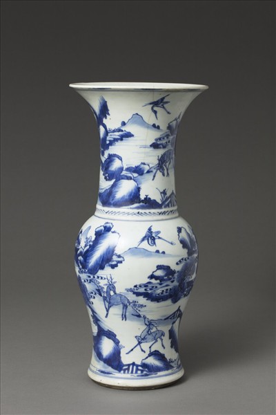 青花松鶴山水鹿紋鳳尾瓶