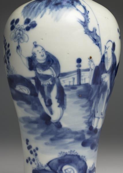 青花人物圖瓶