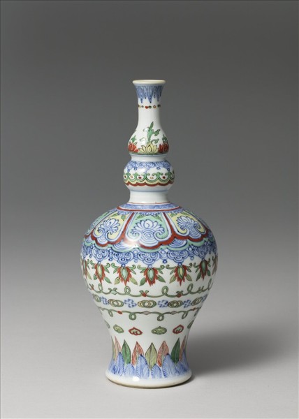 青花五彩花卉紋瓶