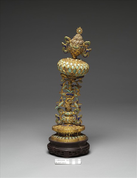 銅鍍金嵌料石八寶（法螺）