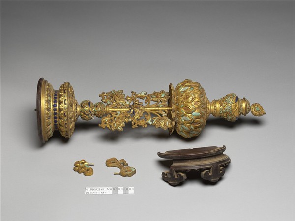 銅鍍金嵌料石八寶（寶瓶）