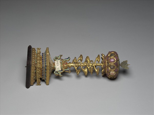 銅鍍金嵌玉及填料八寶