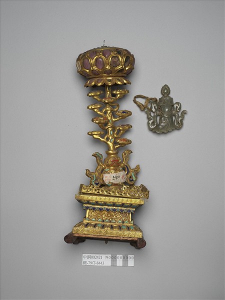 銅鍍金嵌玉及填料八寶（寶傘）