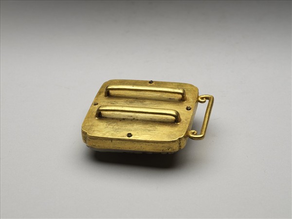 金屬嵌鏤雕玉麒麟帶板