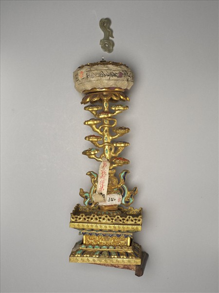 銅鍍金嵌玉及填料八寶