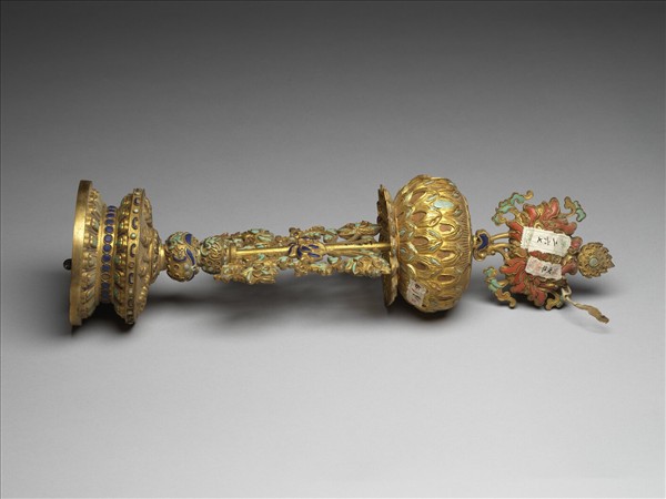 銅鍍金嵌料石八寶（蓮花）