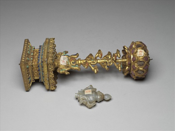 銅鍍金嵌玉及填料八寶（寶瓶）