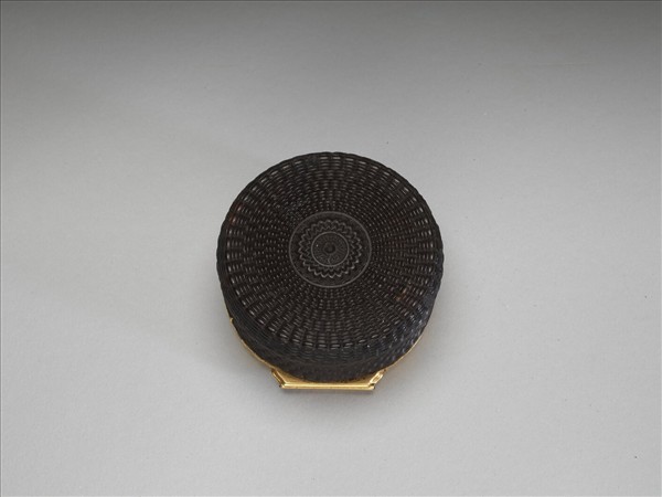 西洋人物金屬盒