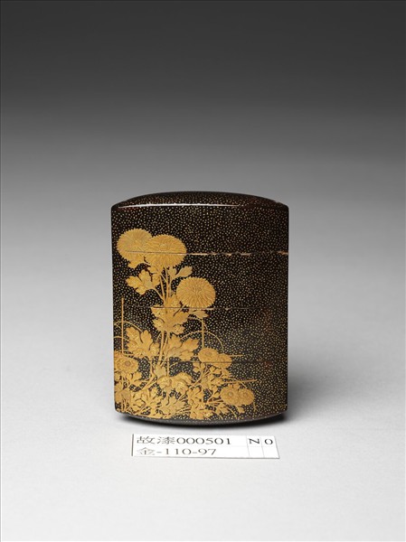 菊籬蒔繪印籠