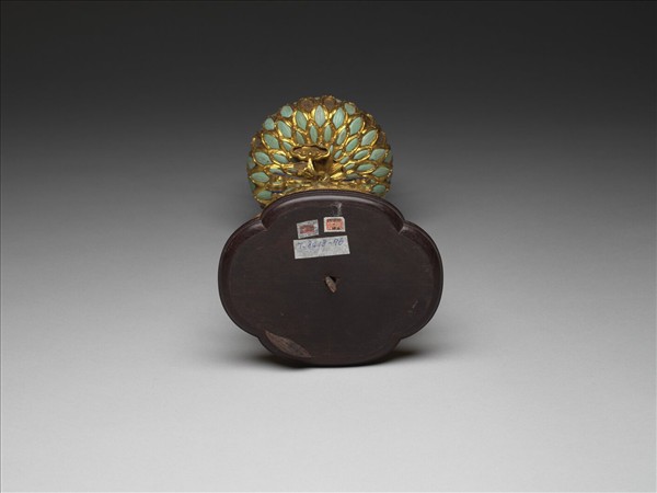 銅鍍金嵌料石八寶（盤長）