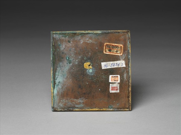 銅鍍金嵌料佛塔 菩提塔