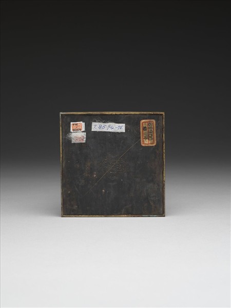 銅鍍金嵌料佛塔 神變塔