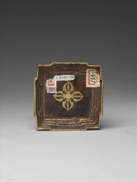 銅鍍金佛塔－菩提塔