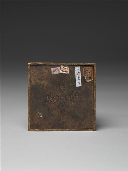 銅鍍金嵌料佛塔 多門塔