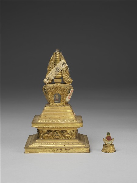 銅鍍金嵌料佛塔 菩提塔