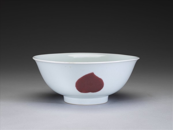 釉裡紅三果紋碗