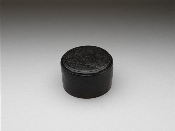 暗八仙吉祥玉圓盒