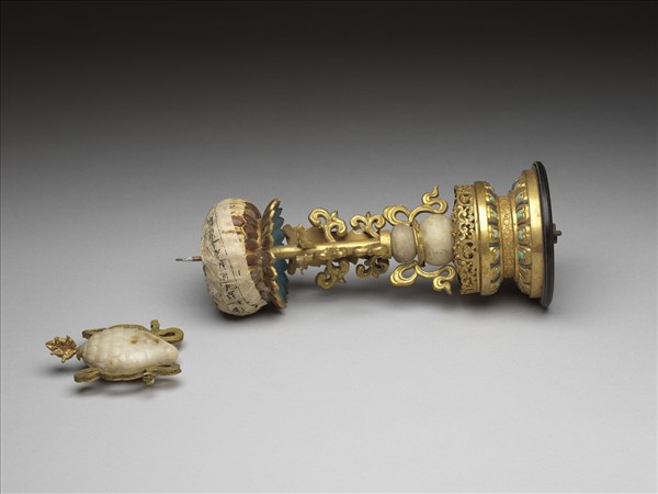 銅鍍金嵌玉及填料八寶（法螺）