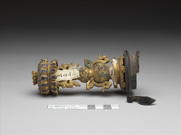 銅鍍金嵌料石八寶