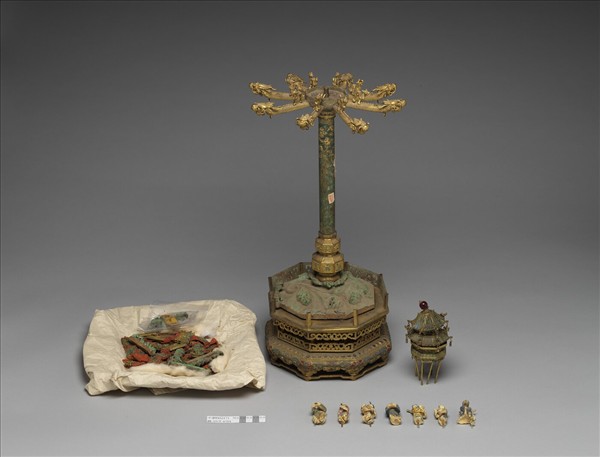 銅鍍金八仙采勝