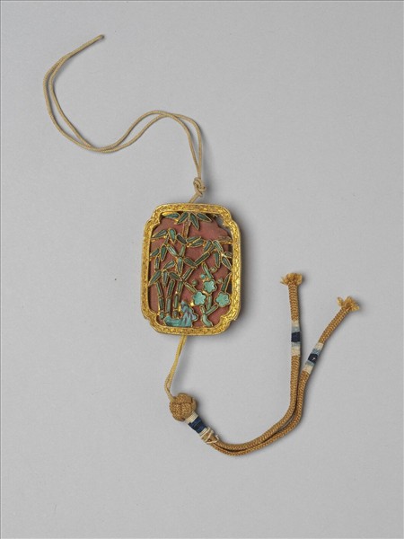 鍍金嵌松石香佩