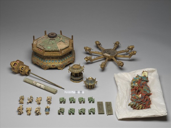 銅鍍金八仙采勝