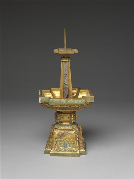 銅鍍金嵌玉及填琺瑯燭台(五供)