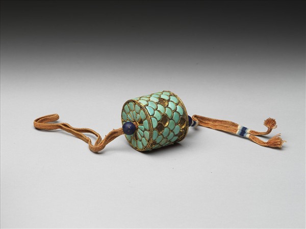 鍍金胎嵌孔雀石扳指盤