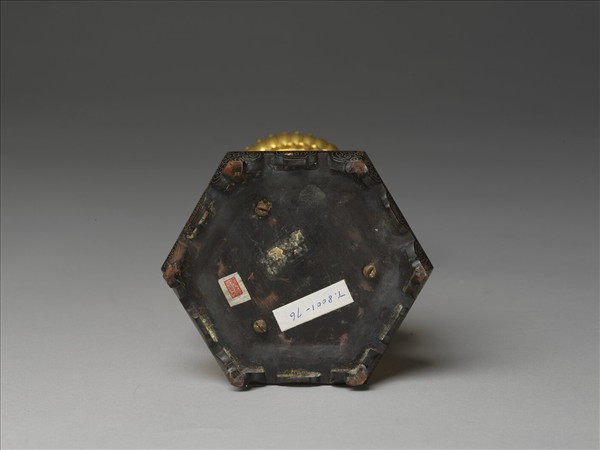 銅鍍金嵌碧玉七政寶-寶輪