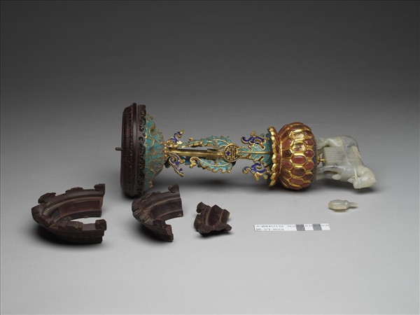 銅鍍金嵌玉七政寶（寶馬）