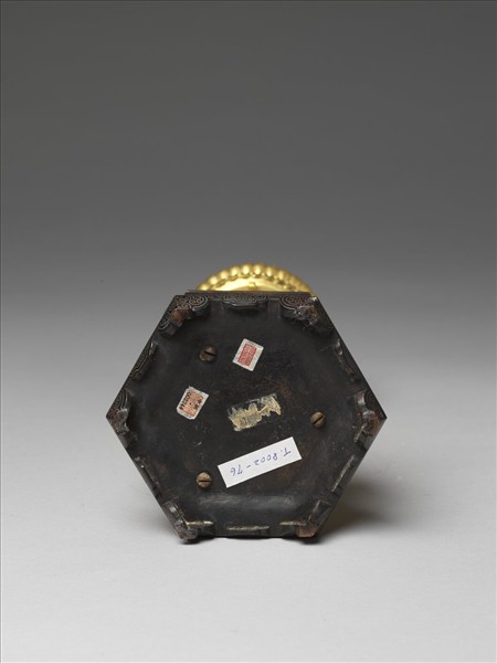 銅鍍金嵌碧玉七政寶-寶象