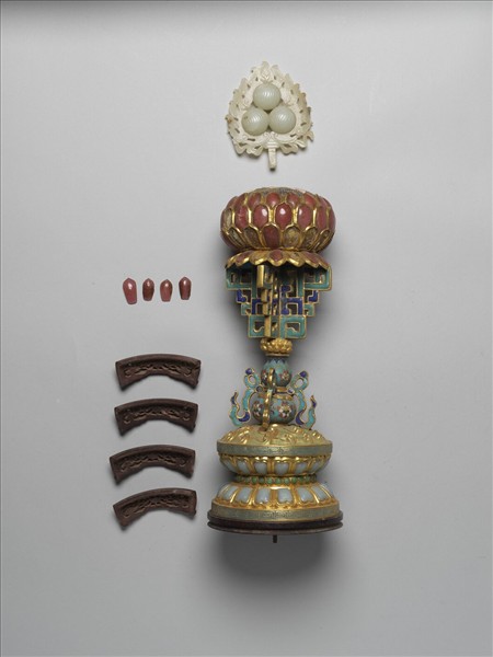 銅鍍金嵌玉七政寶（寶珠）