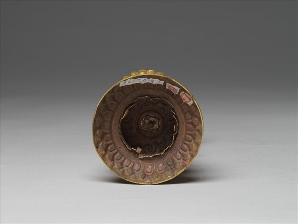 銅鍍金嵌青金石及填料七政寶（寶輪）