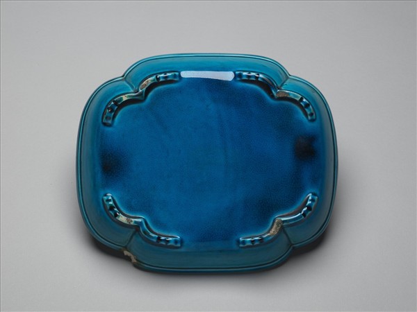 景德鎮窯 孔雀藍釉海棠式盤