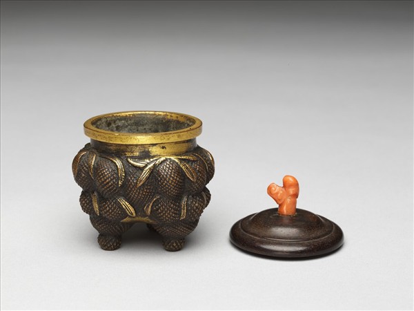 銅三足爐- 故宮