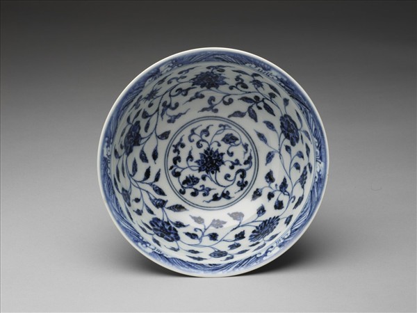 青花蓮紋碗