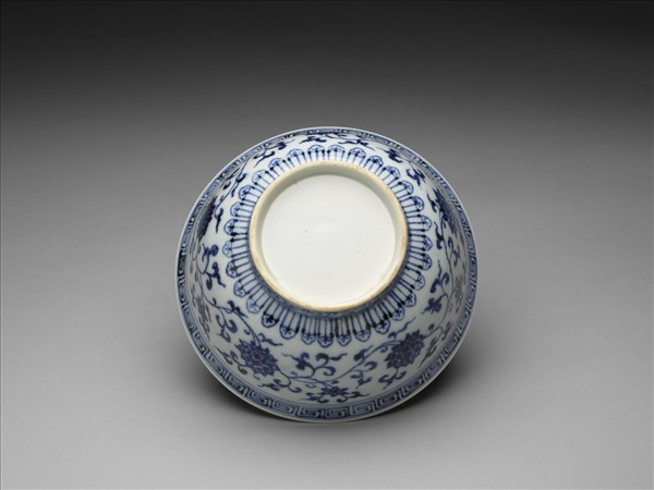 青花蓮紋碗