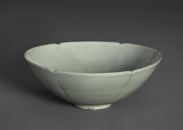 官窯 青瓷葵口碗