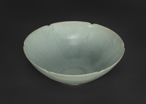 官窯 青瓷葵口碗