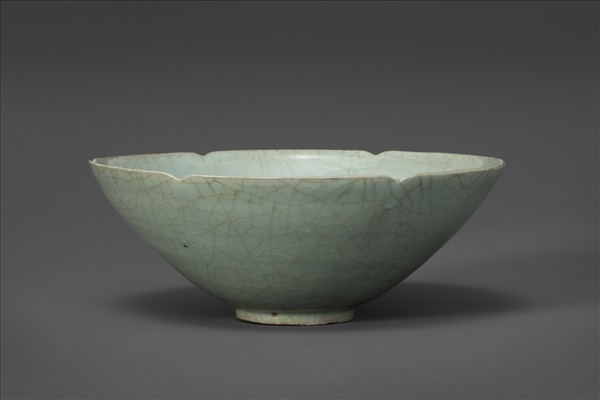 官窯 青瓷葵口碗