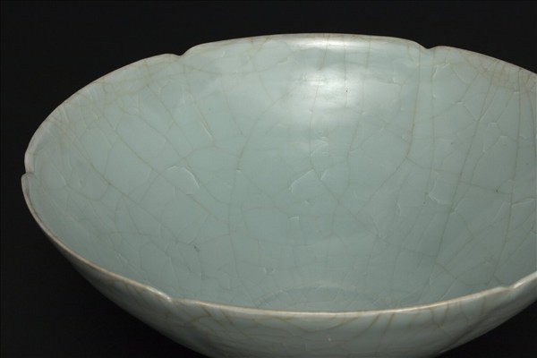 官窯 青瓷葵口碗